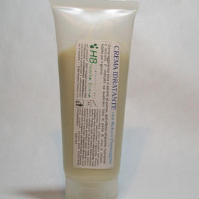 Crema idratante, con il 30% di estratti di Malva e PiantaggineCrema leggera da giorno, per pelli normali o sensibili.